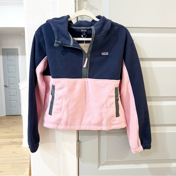 NWT Patagonia Kids Microdini Cropped Hoody Pullover - Picture 2 of 4